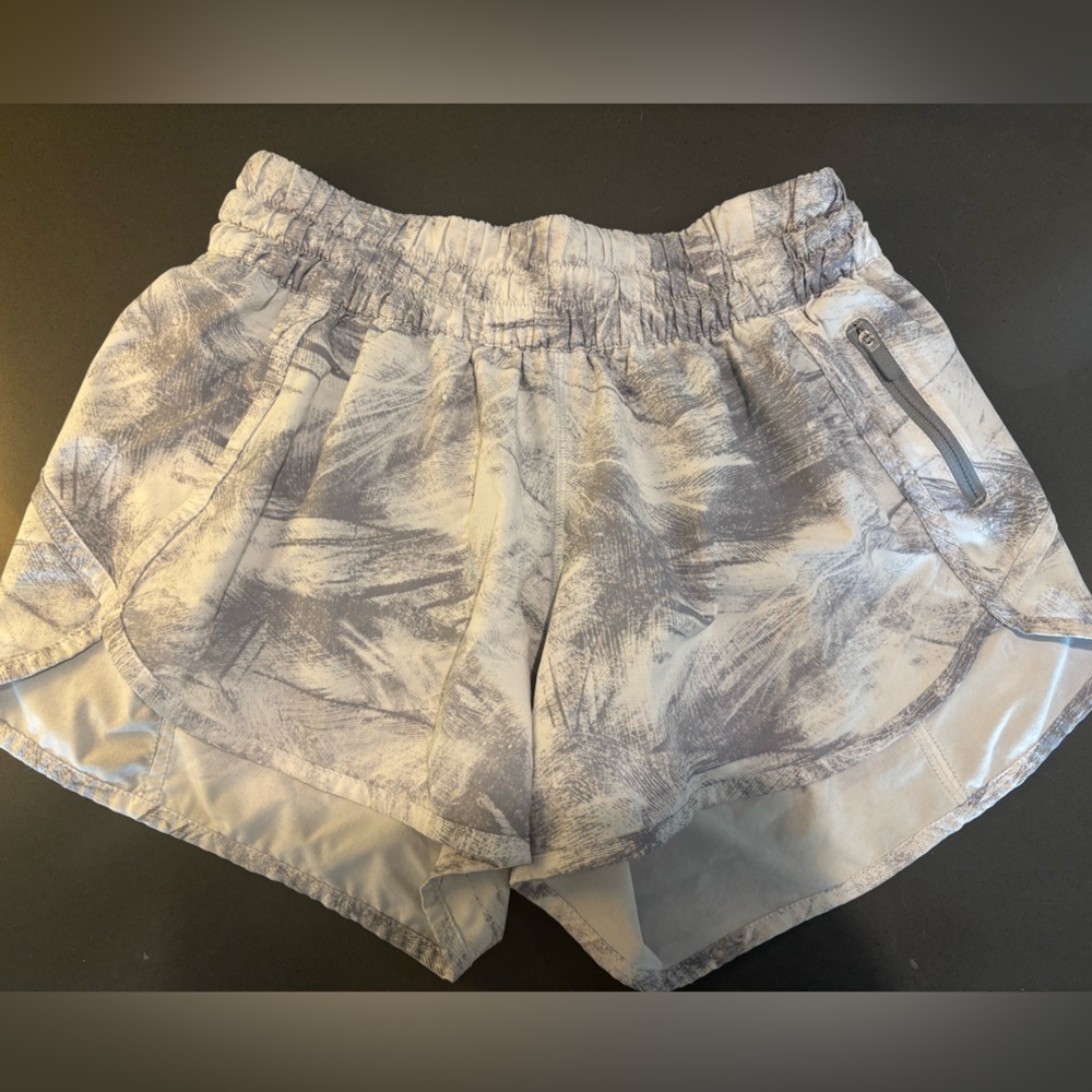Lululemon Gray Patterned Athletic Shorts